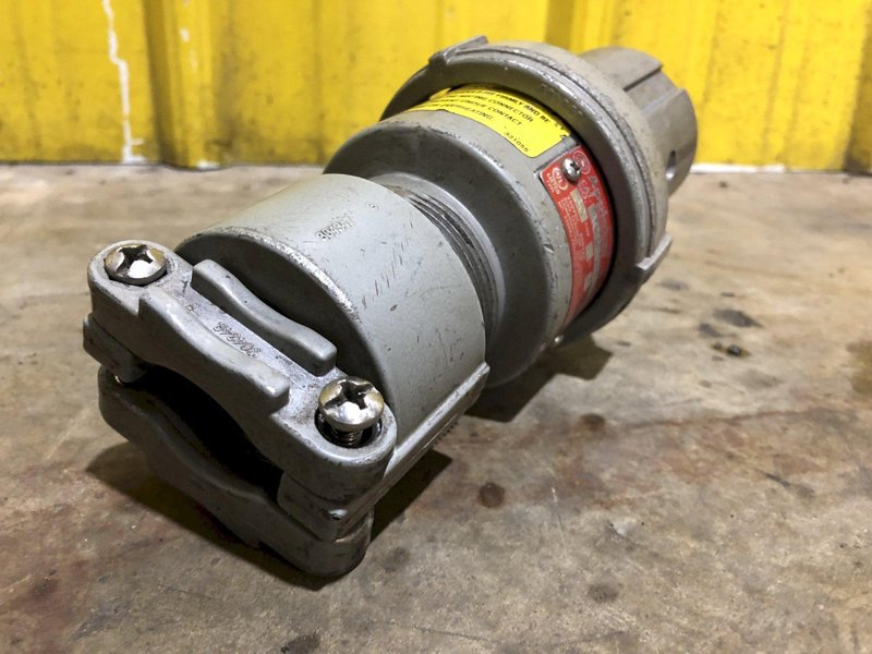 600V APPLETON ACP6034BC 3 WIRE 4 POLE POWERTITE METALLIC SLEEVE CLAMPING RING PLUG: STOCK 18972