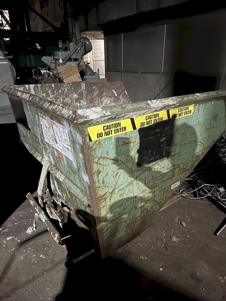 2 YARD JESCO DUMP HOPPER: STOCK 22279