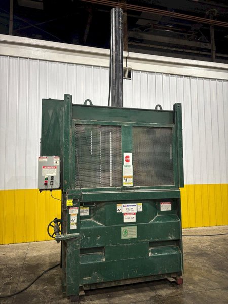 30&quot; x 60&quot; GALBREATH PATRIOT MODEL #VBPAT-3060 HYDRAULIC VERTICAL BALER: YOBRO #24417