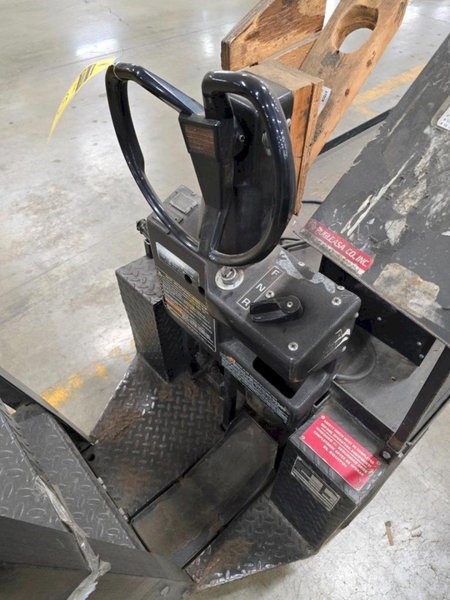 24 VOLT EZ-GO MODEL XI-640 TEXTRON CHASER/TUGGER CART #74: YOBRO #24638