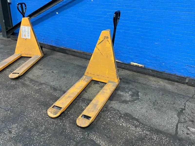 LIFT-RITE 3000 LBS ERGO 3000 NOMIC PALLET JACK   -  RG30M