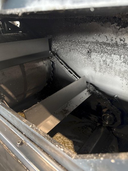 MOSNIC RD3C-112A CHIP CONVEYOR (2018). STOCK # 0776525.