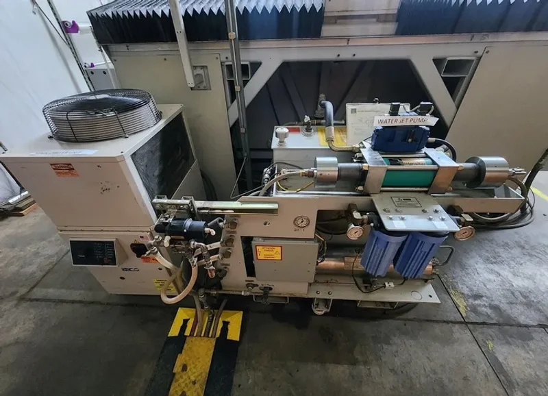 2005 FLOW IFB 4800 DYNAMIC WATERJET | Waterjet Cutters