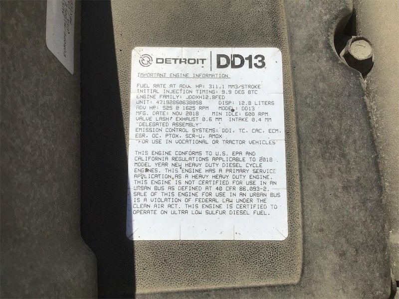 FREIGHTLINER Cascadia 126 - Trucks