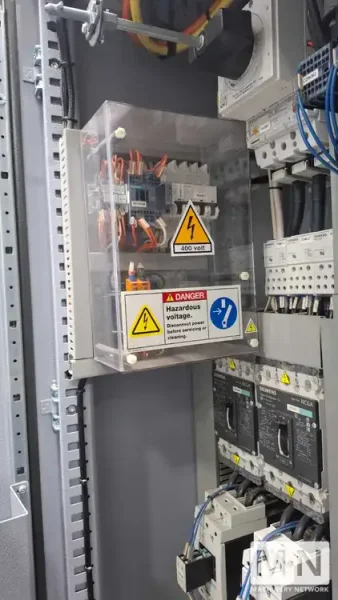 SIPA MODEL SFL 1 XL INJECTION BLOW MOLDING MACHINE MFG 2015 ( 2) AVAILABLE