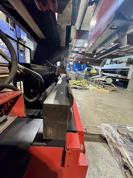 130 Ton 10′ Amada HDS 1303NT Hydraulic Press Brake, 2011 – Tooling Included