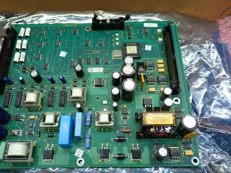 RELIANCE ELECTRIC LIQUIFLO DC BUS CONTROL BOARD W/ 417102-32A TRANSFORMER  -  179069