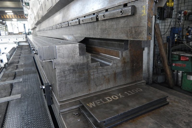 GWF - Heavy Duty - 4000 ton x 16 200 mm CNC