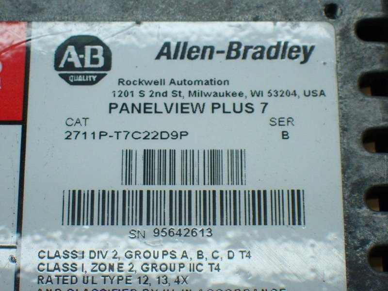 ALLEN-BRADLEY PANELVIEW PLUS 7 OPERATOR PANEL  -  2711P-T7C22D9P