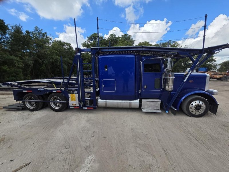 2022 Peterbilt  1NPXLP9X0ND758041