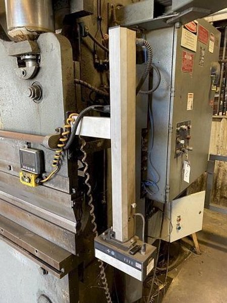 135 TON X 18' PACIFIC MODEL #FF-135-18-II-S HYDRAULIC PRESS BRAKE