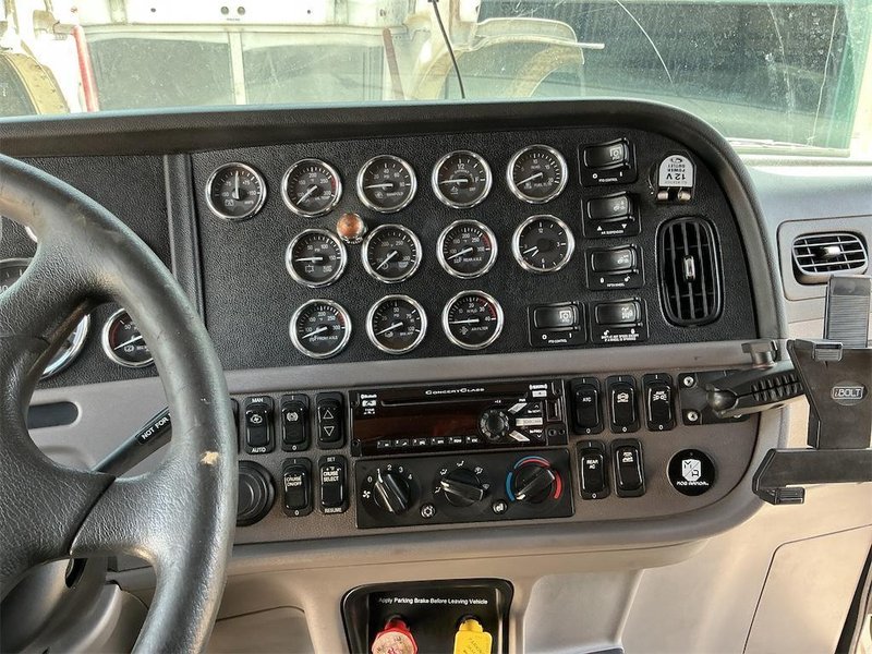 2020 Peterbilt 389 1XPXD49X5LD648486