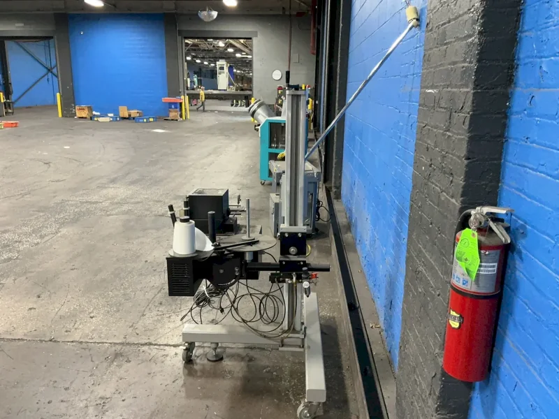 SUPERIOR MACHINE SYSTEMS LABELER  -  GENESIS ZPE