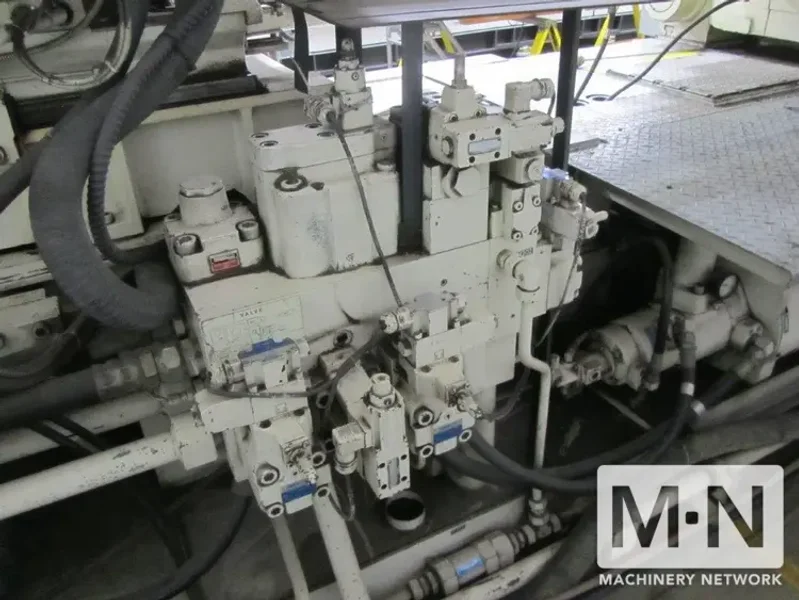 610 TON 124 OZ TOSHIBA MODEL ISF610-SII-59B INJECTION MOLDING MACHINE MFG 1994