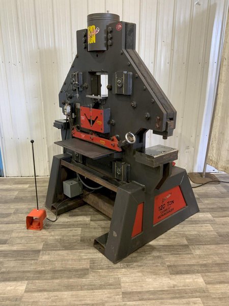 120 TON EDWARDS HYDRAULIC IRON WORKER: STOCK #81067