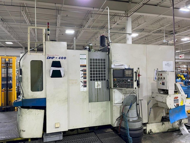Daewoo DHP-400 HMC, 2002 – Fanuc Control, Chip Conveyor