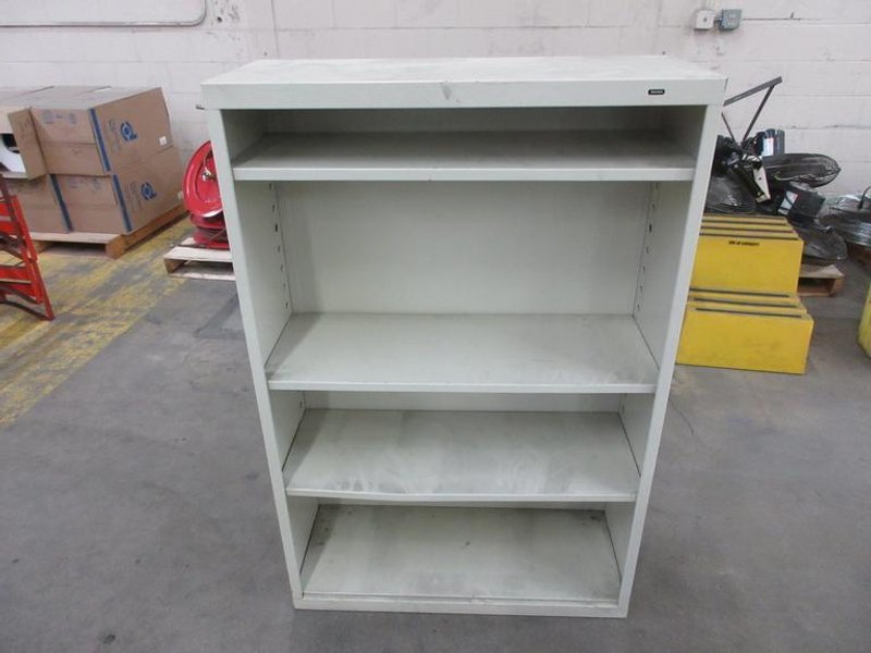 Tennsco Metal Book Shelf with 3 Adjustable Shelves- Auction Item