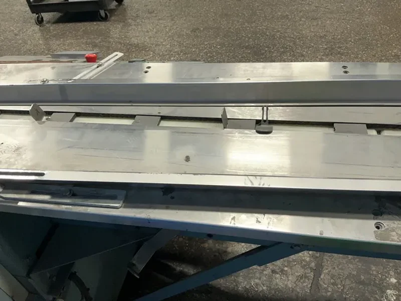 Shanklin Corporation 90 Psi Max / 60 Psi Min / 15” And 20” Belts Automatic Side Seal Shrink Wrapper - F-5a