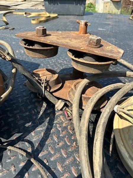 1 - PREOWNED CABLE HOIST