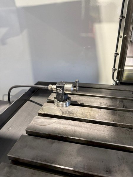 Haas VF-5B/40 CNC Vertical Machining Center – Mill