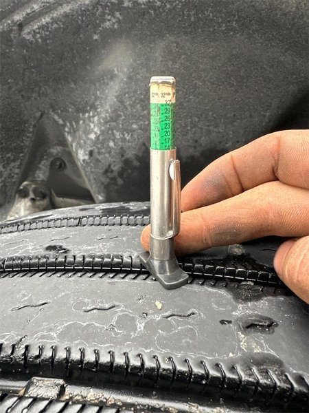 2021 Volvo VNL64T860 Stock #229000