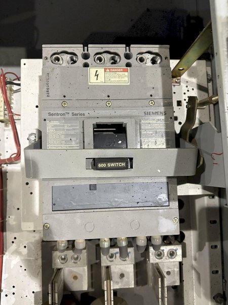 SIEMENS SENTRON LXD6-A LXD63B600  BREAKER. STOCK # 0102123