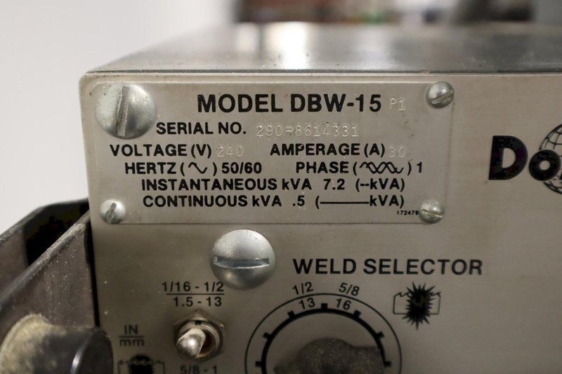 DoAll 2013-V Vertical Bandsaw 20" Variable Speed, Welder Grinder- Auction Item