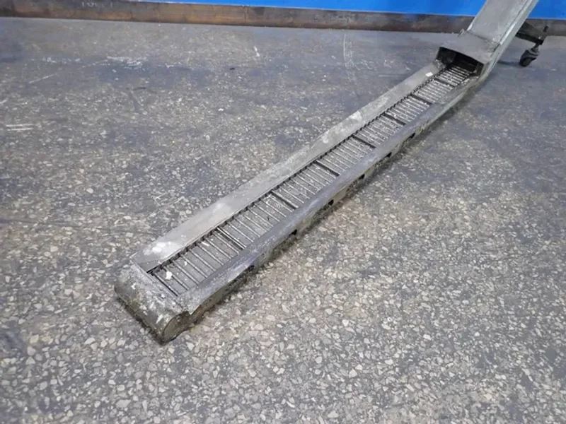 HENNIG INC CHIP CONVEYOR  -  VM22/25/30