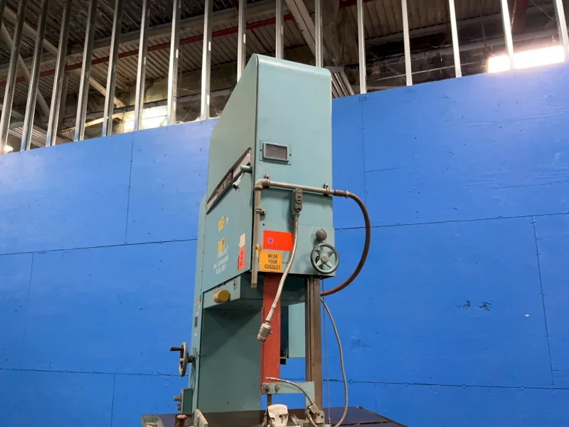 TANNEWITZ 36” X 36” VERTICAL BAND SAW  -  GV1N