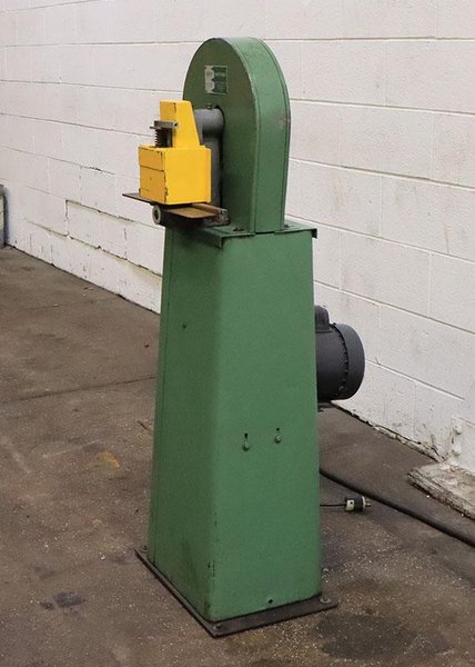 Ruoff Power Notcher with V-Notch