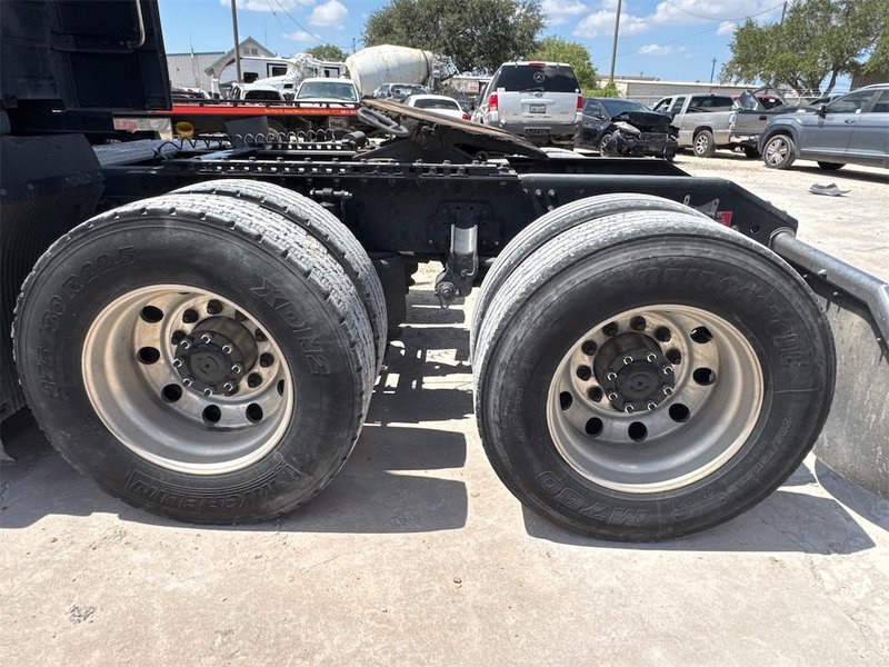 2024 Volvo VNL64T860 4V4NC9EH1RN656678