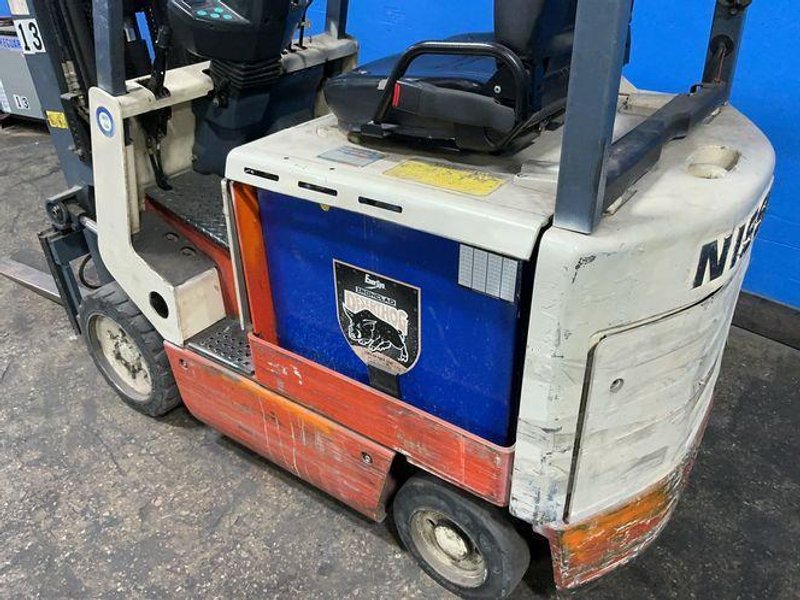 Nissan 2350 Lbs Electric Forklift - Cspo1l5s