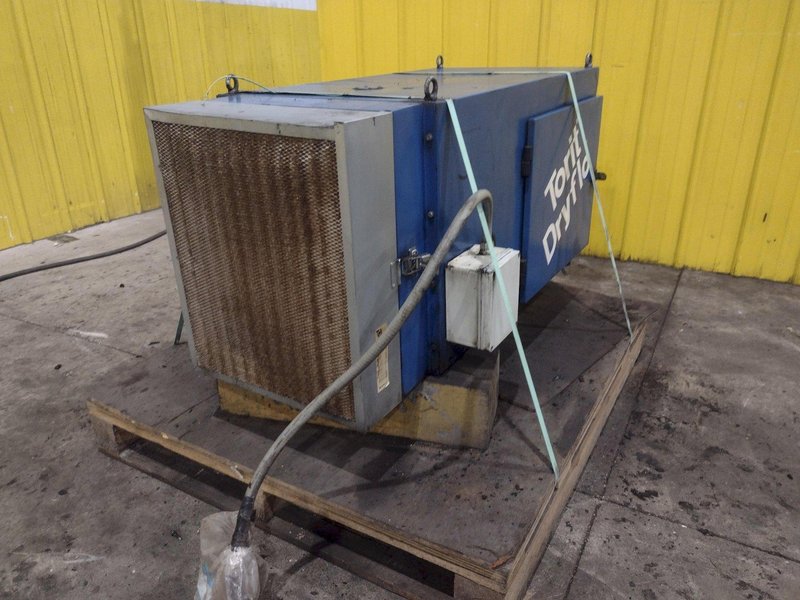 800 CFM X 1.5 HP TORIT MODEL #DMC-MMB DRYFLOW MIST COLLECTOR : YOBRO #24544