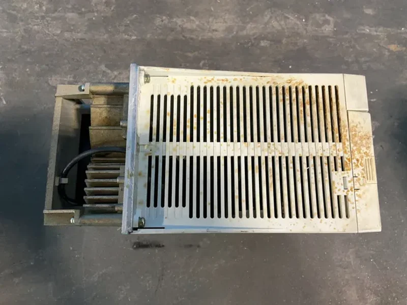 MITSUBISHI 9 KW SERVO DRIVE UNIT  -  MDS-C1-V1-90