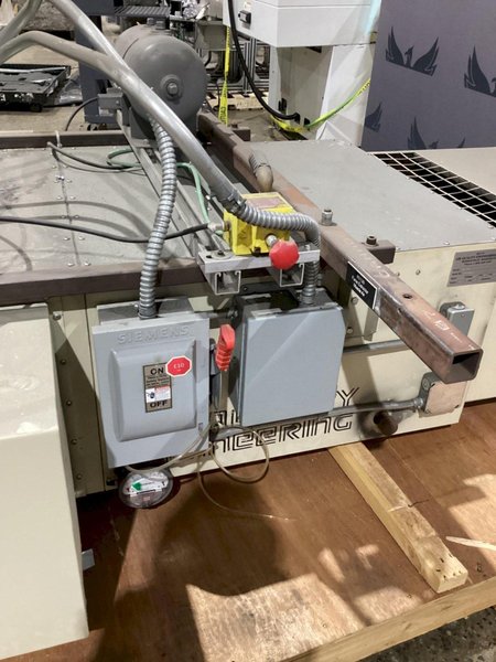 AIR QUALITY ENGINEERING AQE4000 FUME EXTRACTOR USED