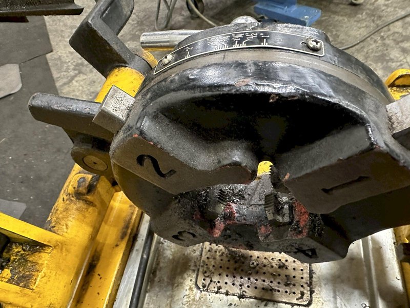 4" HANGZHOU MODEL 100E PIPE &amp; BOLT THREADER: STOCK #77948