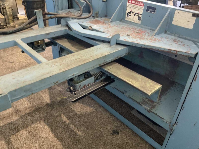 5' X 10 GAUGE BETENBENDER MODEL #510 HYDRAULIC POWER SHEAR: STOCK #20797