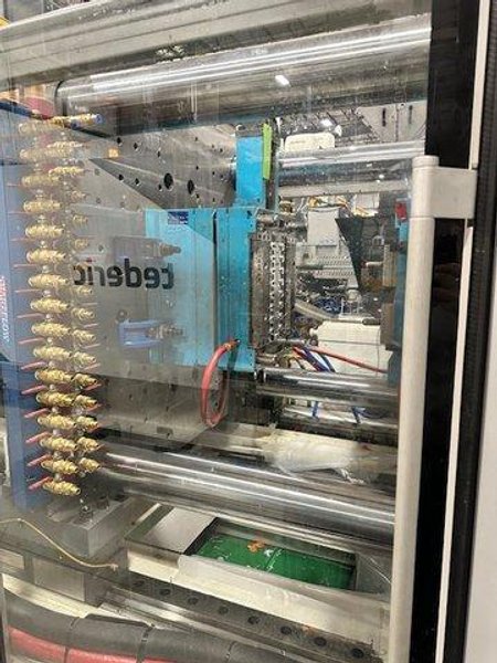 Tederic 537T Injection Molding Machine – 9.2oz Shot Size – 2022 System with 3-Axis Robot, Conair Support Equipment