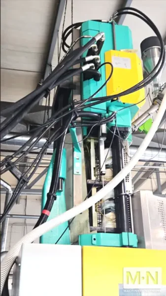 220 TON 16 OZ ARBURG MODEL 1500T-2000-800 VERTICAL CLAMP AND INJECTION MACHINE MFG 2015 ** LOW HOURS