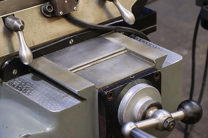 BRIDGEPORT VERTICAL MILLING MACHINE, MODEL: SERIES I