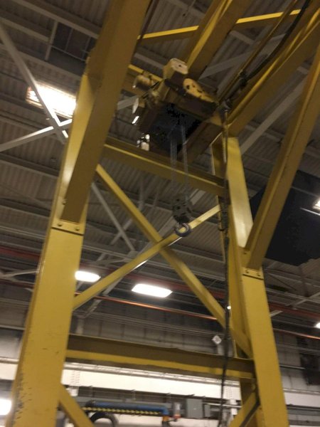 5 TON PITTSBURGH SINGLE LEG SINGLE GIRDER GANTRY CRANE: STOCK #67227