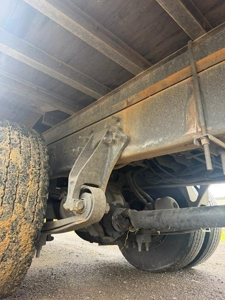 International 4300 Medium-Duty Straight Truck, 2018 – 24′ Box Truck, Cummins Diesel, Allison Automatic