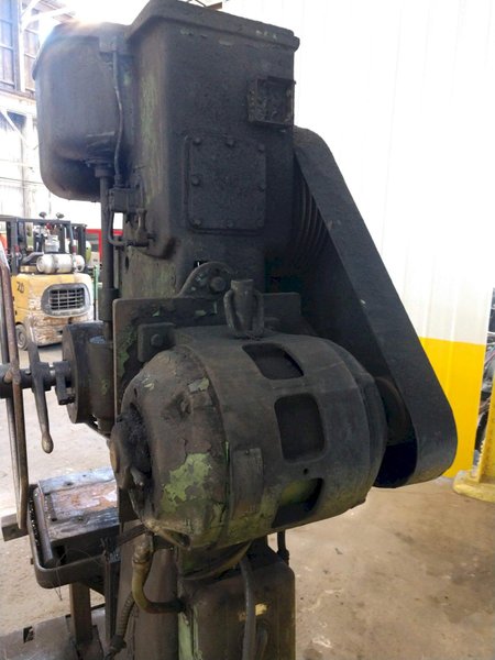 24&quot; DEFIANCE MACHINE WORKS MODEL 200 SINGLE SPINDLE DRILL: STOCK #13426