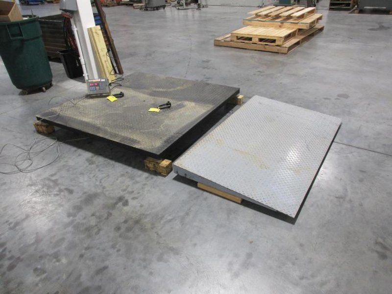 Pennsylvania 6600 Class III, 5000 lb Floor Scale with Model 7600 Digital Read Out and Drive on Ramp- Auction Item