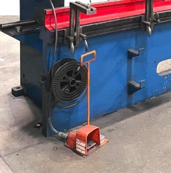 Pacific 100 TON 12′ Hydraulic Press Brake