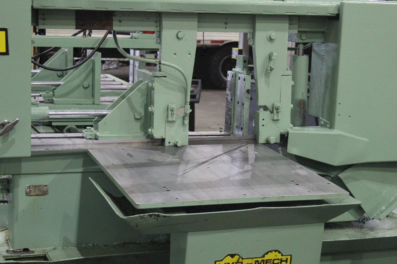 18" X 27" HYDMECH S-25A AUTO MITRE HORIZONTAL BANDSAW: STOCK #72194