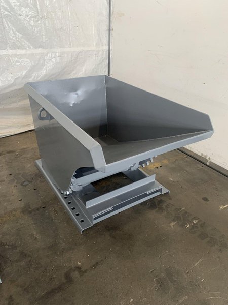 1/4 YARD DUMP HOPPER. STOCK # 0524223