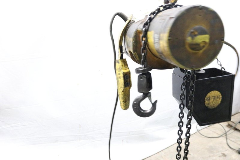 500 LB BUDGIT ELECTRIC POWERED CHAIN HOIST: STOCK #11972