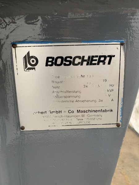 8-7/8&quot; X 8-7/8&quot; X 1/4&quot; BOSCHERT LB15KS6/25 HYDRAULIC NOTCHING MACHINE. STOCK # 0105023