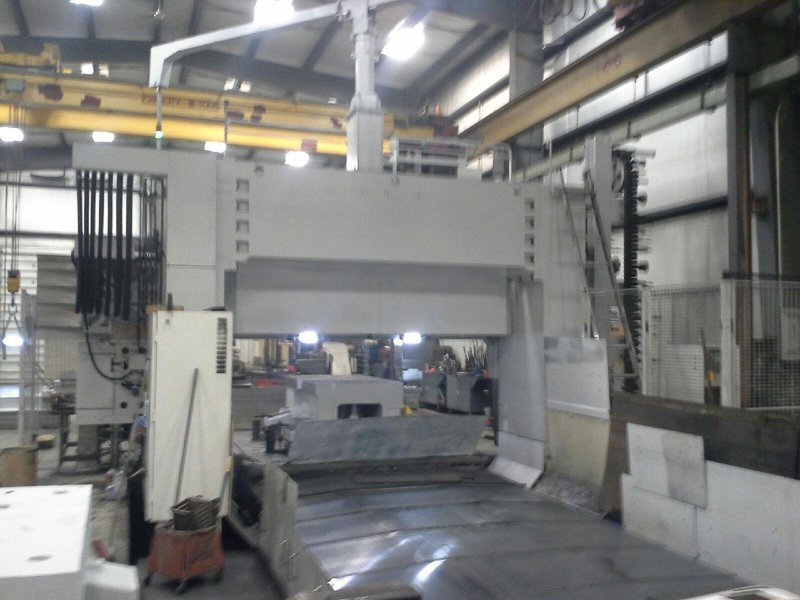 Mitsubishi MVR-40 Vertical Bridge Mill